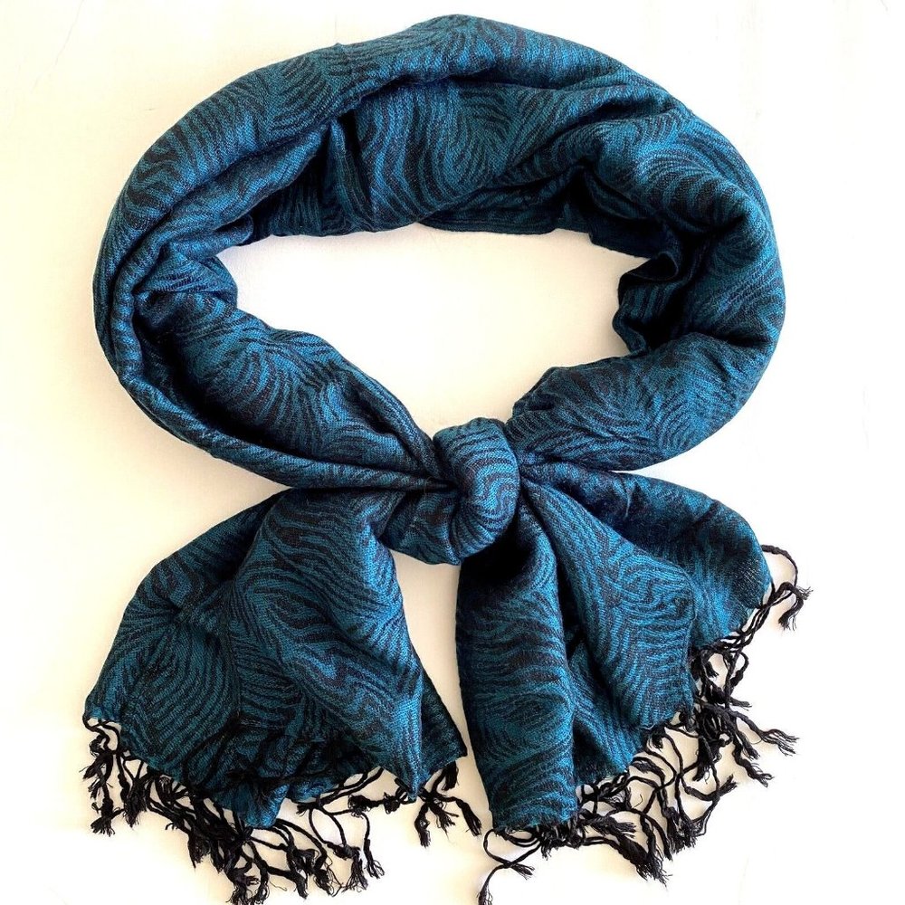 Wavy Geometric Teal Black Scarf Shawl Tassle Rayon Acrylic Blend 72"x28"